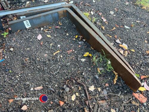 Forklift tines, excellent condition