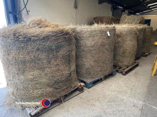 5 x Round hay bales, 4ft, baled 2024