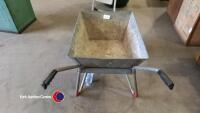 Galvanised wheelbarrow - 2