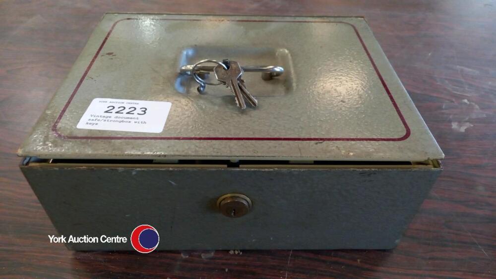 Vintage document safe/strongbox with keys | October timed online ...