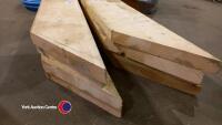8 x wooden chocks - 2