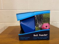 New ball feeder