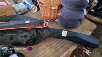 G Giant guitar with music stand