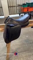 17.5' Harry Dabbs brown saddle. 7' d to d - 2