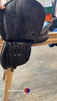 17.5' Harry Dabbs brown saddle. 7' d to d - 3