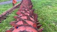 New Kuhn 3.5m packer roller c/w scraper bar - 3