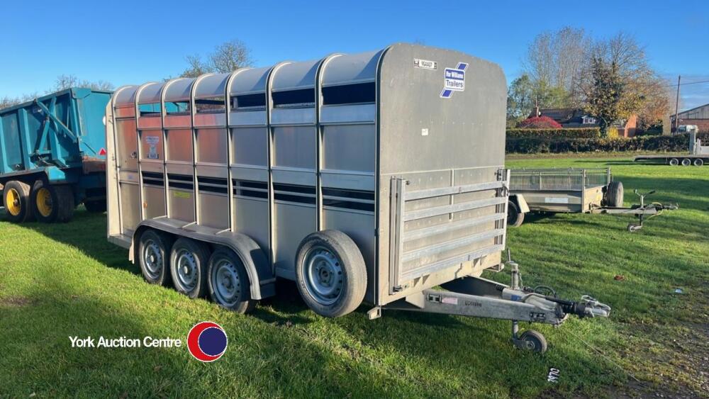 Ifor Williams TA510G 14ft tri-axle livestock trailer | York Machinery ...