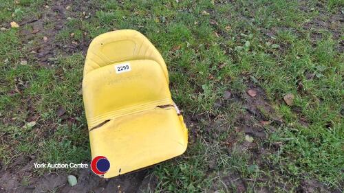 2 x John Deere seats