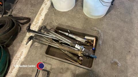 Various cutting/brazing torches, tips and masks