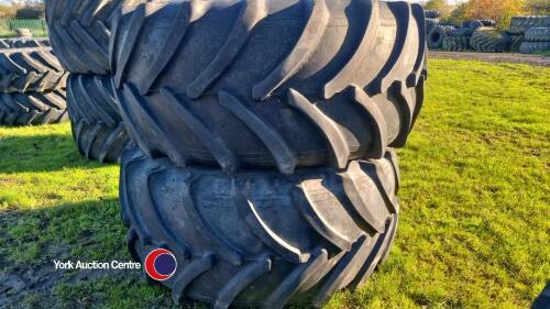 Pair 800-65R32 tanker wheels 70% tread 10-stud, good