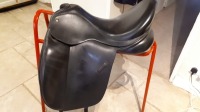 Ideal Suzannah 17.5" medium wide black dressage saddle