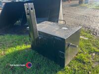 Tractor front box - 2