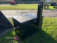 Tractor front box - 3