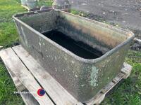 Cast iron water trough - 2