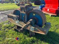 Hunt corn roller mill - 2