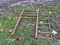 Guillotine gate suitable for pigs or sheep 4ft6 - 3
