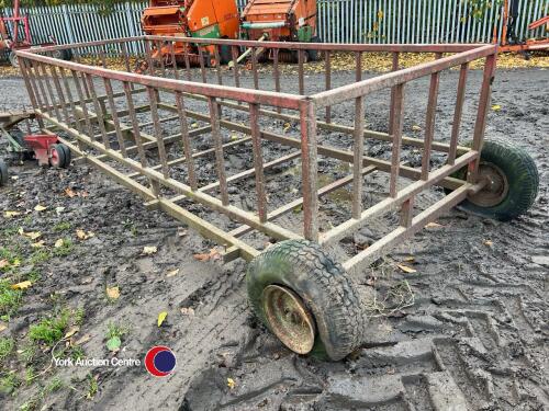 Cattle/sheep feeder trailer
