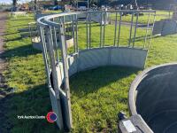 Round cattle feed ring