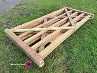 2x wooden gates
