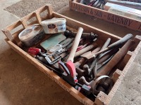 Quantity of hand tools