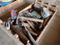 Quantity of hand tools - 2