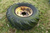 6-stud tractor tyre 16/20 - 2