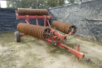 Kverneland 6m hydraulic folding rollers