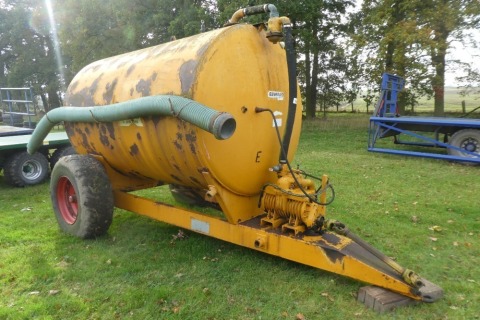 Richard Western 1000 gallon slurry tanker