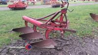 International 3F plough