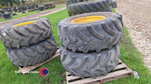 4 x JCB 460/70/24 tyres and rims, 30%