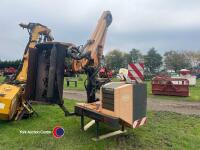 Vicon hedge cutter, new hydraulic pump last year, straight from work