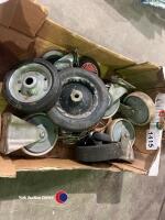 Box of mixed castors - 2