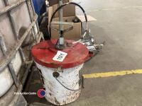 Grease bucket - 2