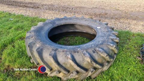 Uniroyal 20.8/38 tyre