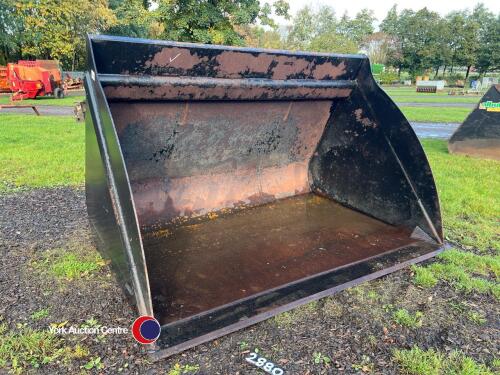 Strimech 8ft 3.5m3 Pro Ag bucket on JCB Q fit brackets