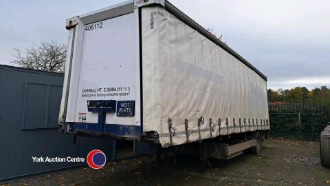 2012 30ft curtain side trailer