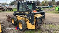 New Holland skidsteer c/w bale spike and muck scraper - Key in office - 6