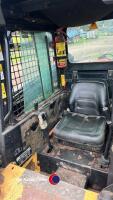 New Holland skidsteer c/w bale spike and muck scraper - Key in office - 9