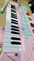 Child's electric piano and stool - 4