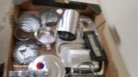 Box of stainless steel kitchen / tableware - 2