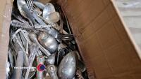 Box of cutlery - 3