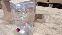 6 x new boxed hand painted Christmas wine glasses plus bone china Christmas cups - 2