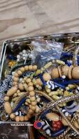 Box of costume jewellery - 3