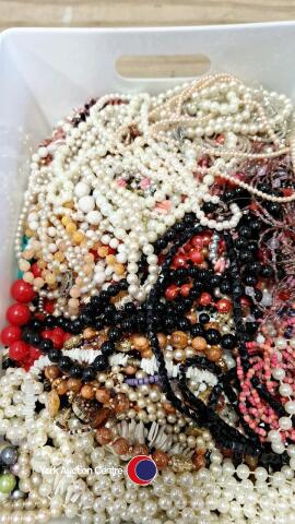 Large plastic tray of bead jewellery