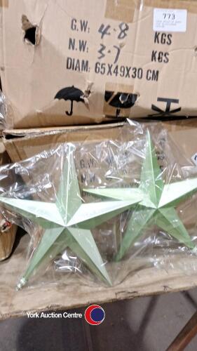 Large amount of green star XL Christmas baubles