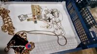 Tray of jewellery - 3