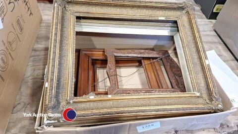 2 x gilt and 4 x wooden picture frames