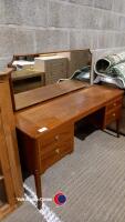 Mahogany mirror top dressing table