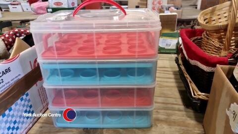 Cupcake storage/carrying boxes