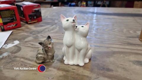 Beswick vintage 'Cats Chorus' and Royal Doulton Grey Tabby